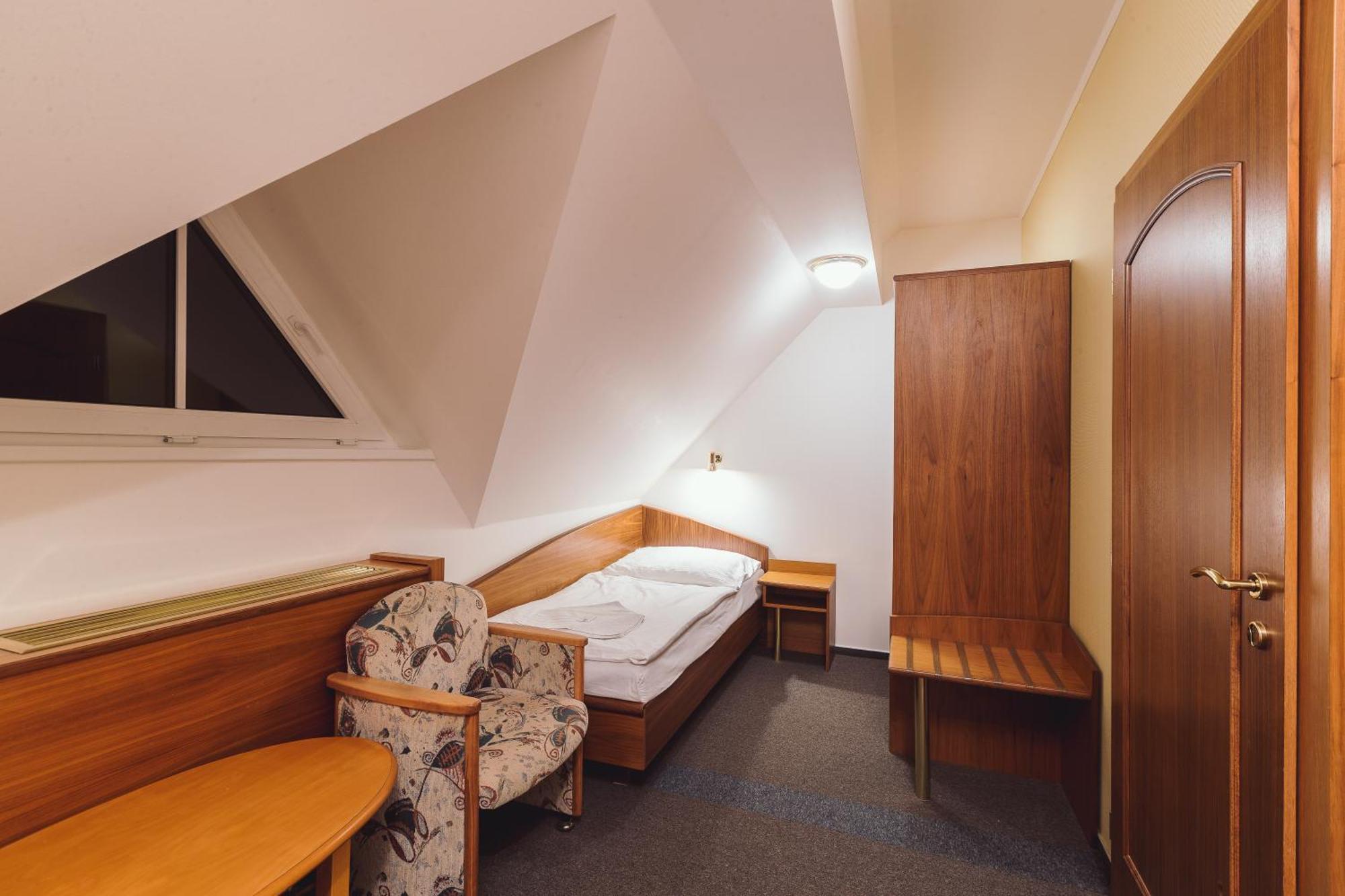 Hotel Annahof Domasov Bagian luar foto